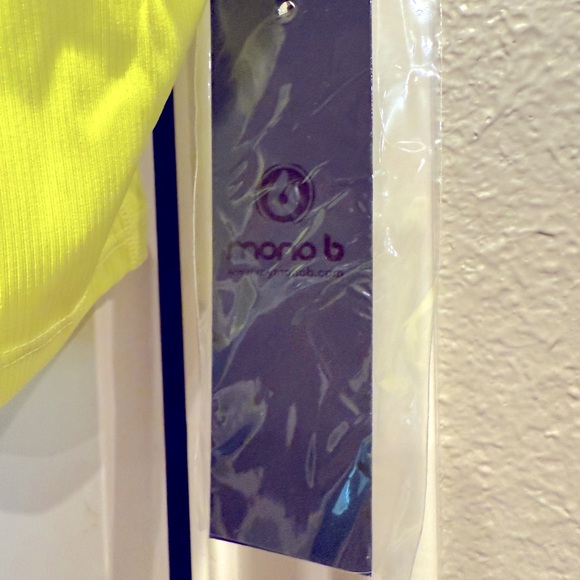 NWT Mono B ribbed bralette in highlighter yellow - Picture 3 of 3